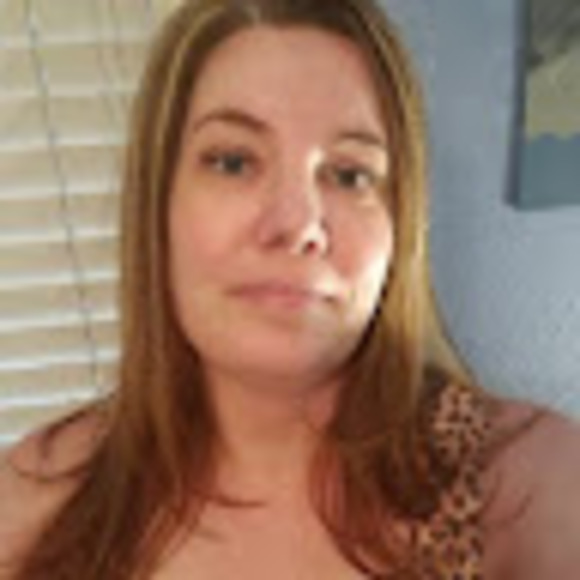 Meet your Posher, Tessa - Picture 1 of 1